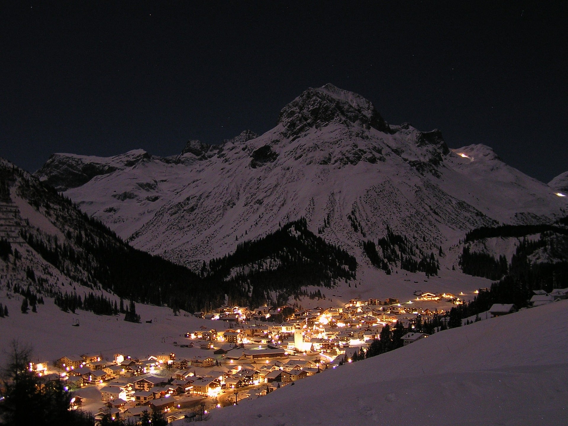 Magisches Lech am Arlberg: Ein Alpendorf zum Verlieben